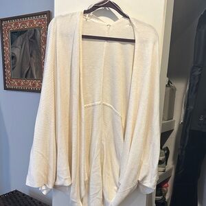 Lululemon Cream Cashlu Textured Wrap